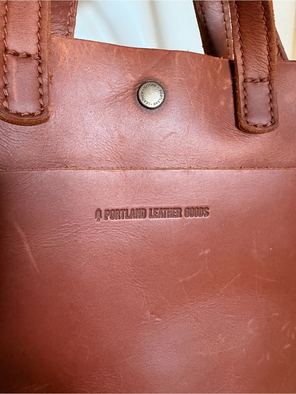 Portland leather Classic Tan Leather Crossbody Tote - Minimalist Women's Bag - Picture 2 of 7